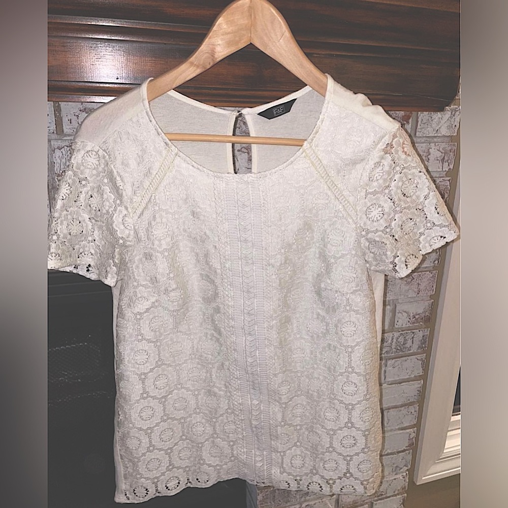 F&F (Fabric and Fabric) Women’s Cream colored Lace Mock Neck Top medium